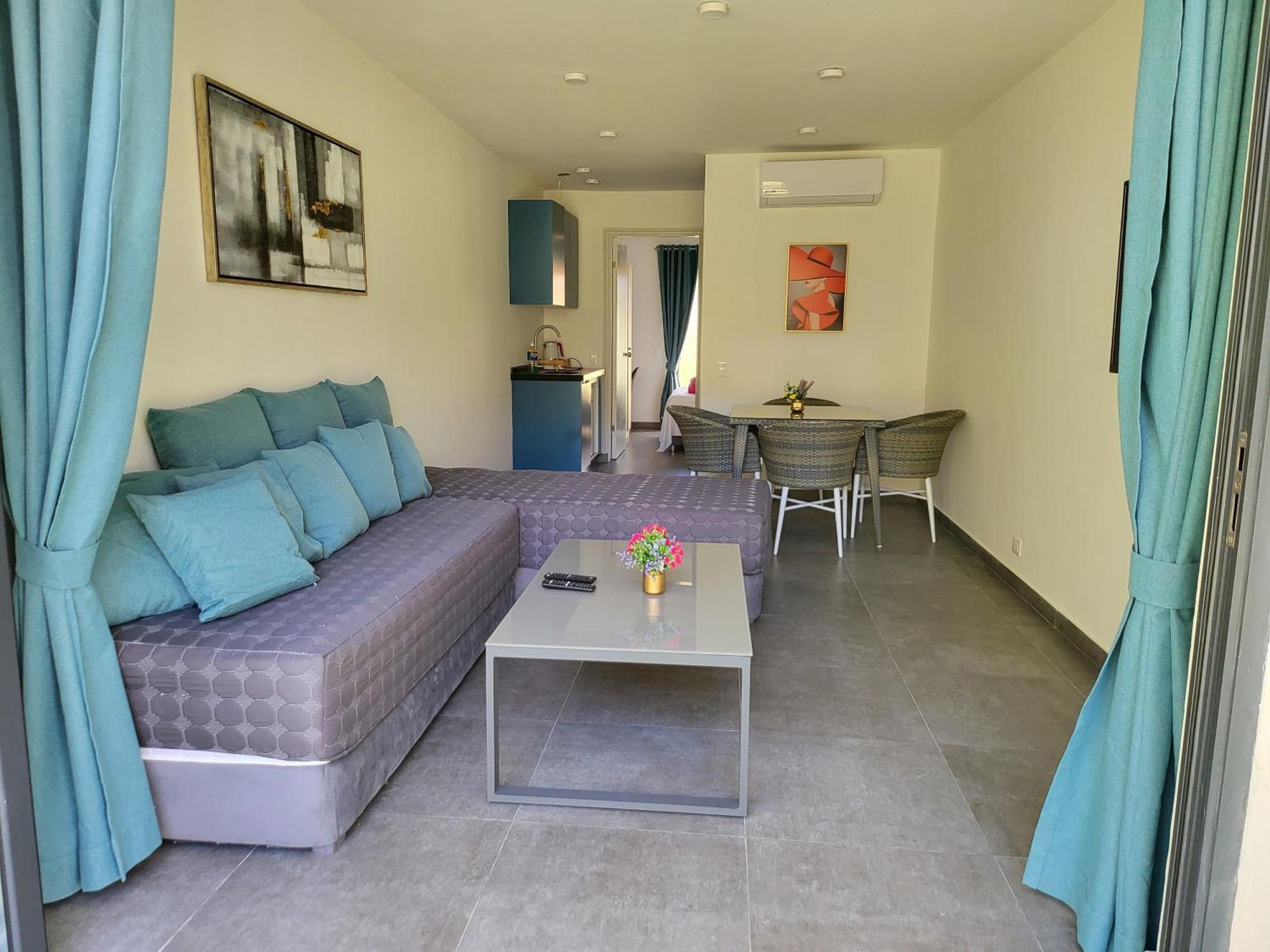 Hotel Oasis-Dream Holidays - La Petite France San Bernardino Exterior photo